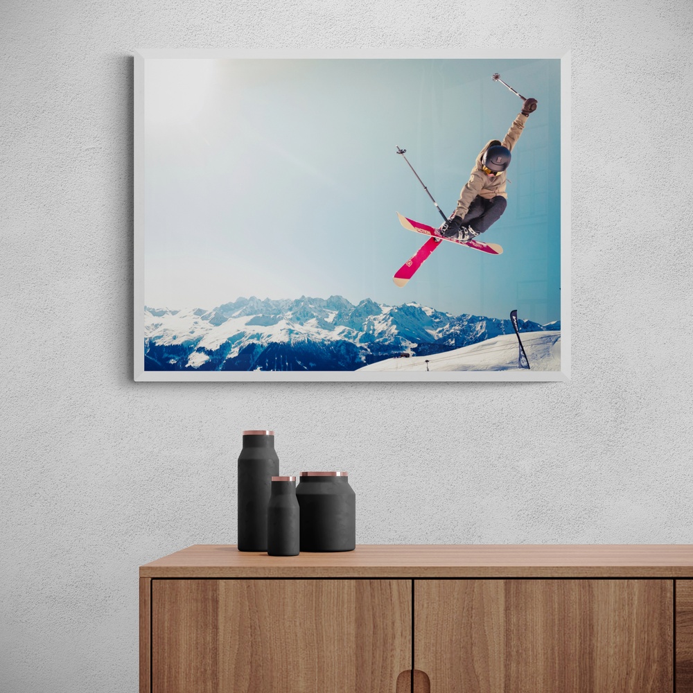 Постер без рамки "Лыжник в прыжке" в размере 30х40