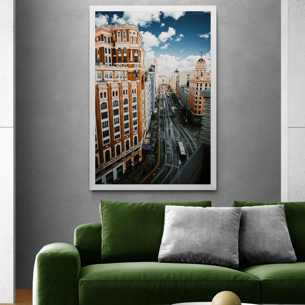 Постер без рамки "Вулиця Гран Вія у Мадриді" в розмірі 20х30