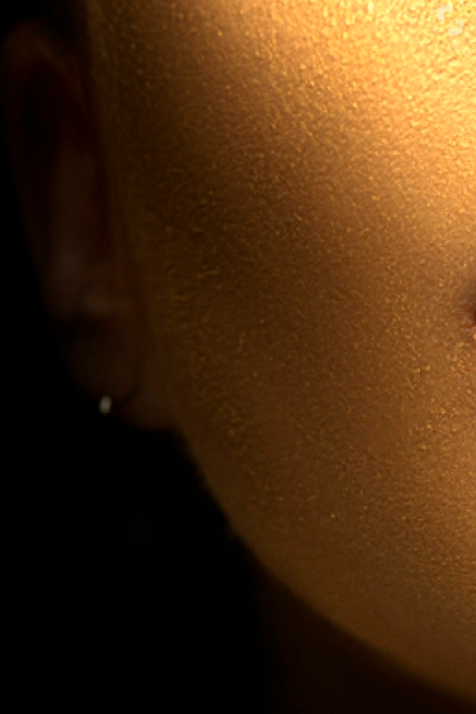 Модульная картина из 3 частей "Эстетика золотых губ" в размере 102х60