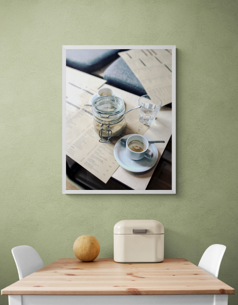 Постер без рамки "Чашка кофе и меню" в размере 30х40