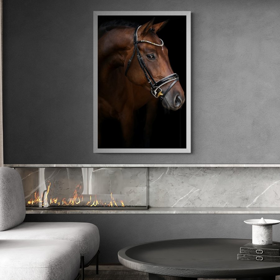 Постер без рамки "Кінь із прикрасами" в розмірі 30х40