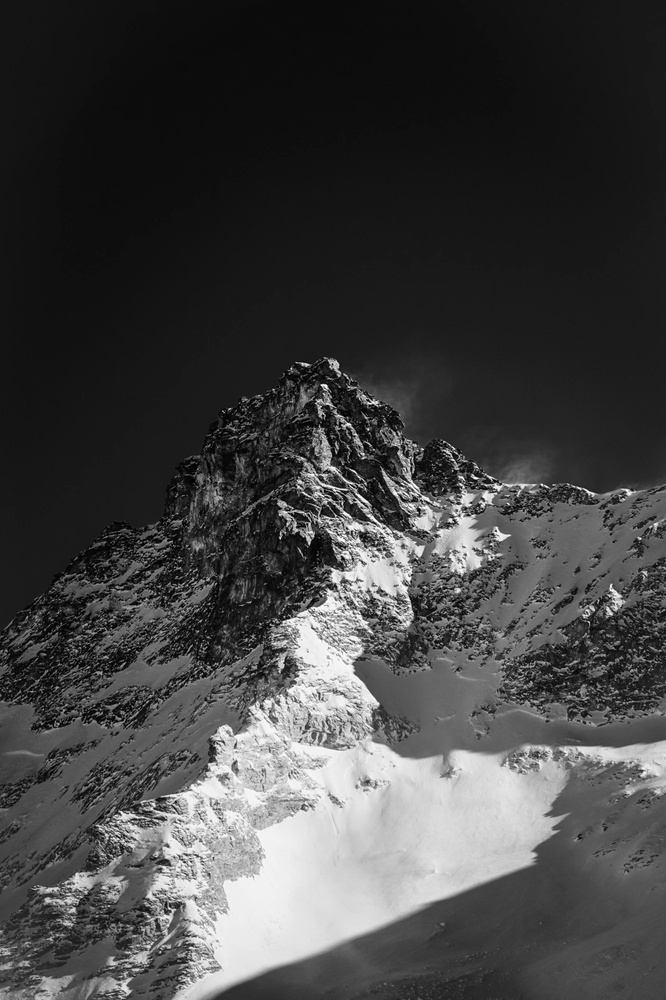 Постер без рамки "Велична вершина гори" в розмірі 30х40
